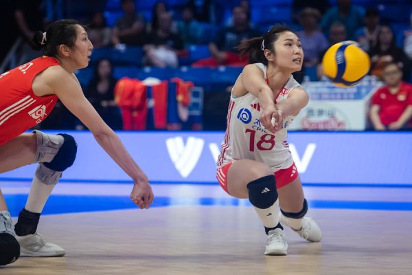 3比2逆转征服多米尼加女排，这是中国女排打得最“乱”的一场比赛